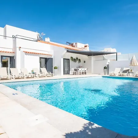 Holiday home Catarino